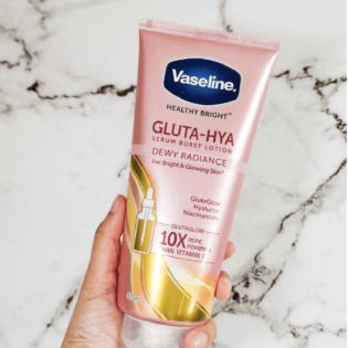 Vaseline Gluta-Hya Serum Burst Lotion Dewy Radiance 330ml